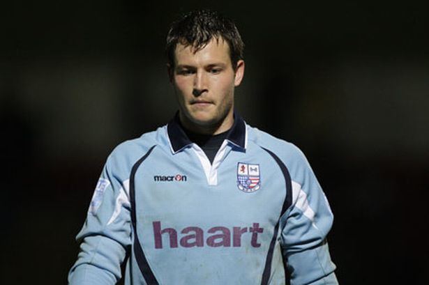 Dale Roberts (footballer, born 1986) Footballer Dale Roberts whose fiancee had affair with John
