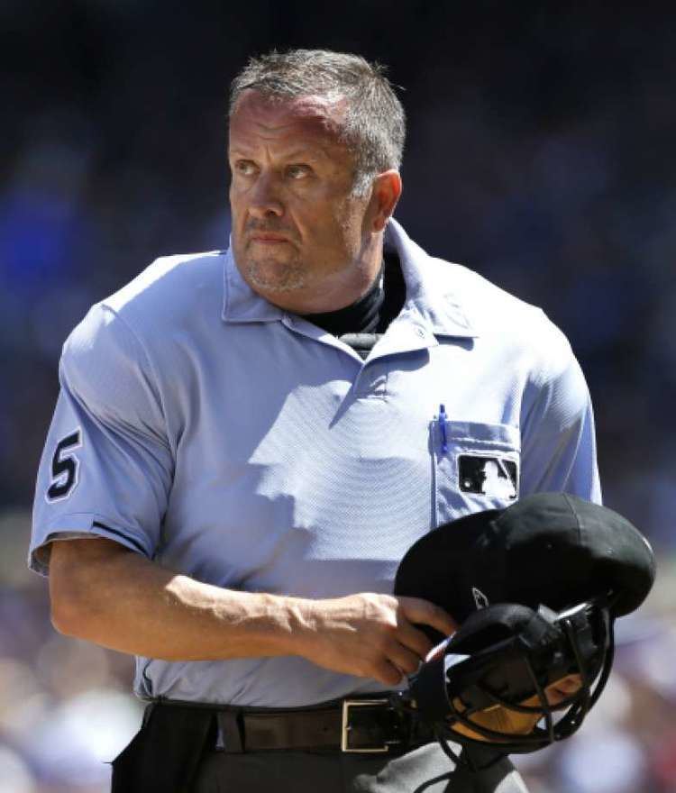 Dale Scott Umpire Dale Scott comes out as gay SFGate