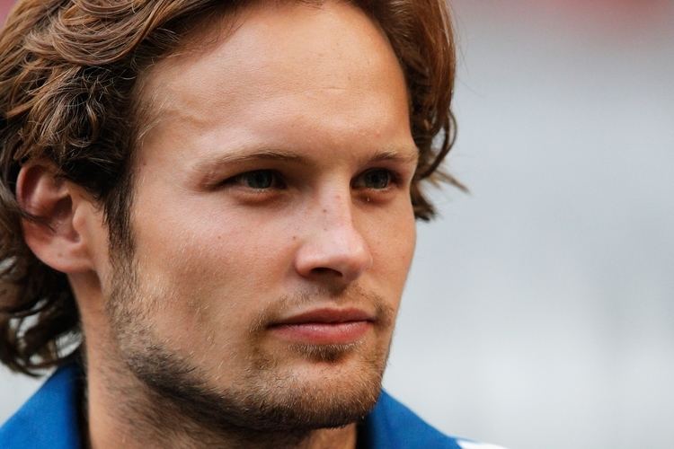 Daley Blind Johan Cruyff Urges Dutch Youngsters to Follow Manchester