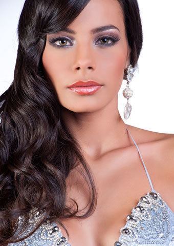 Dalia Fernández Miss Dominican Republic Dalia Fernandez 2011