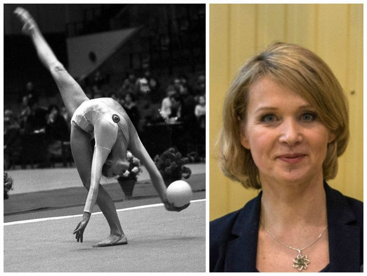 On the left Young Dalia Kutkaitė while holding a ball at her tournament while on the right is adult Dalia Kutkaitė wearing black coat and necklace