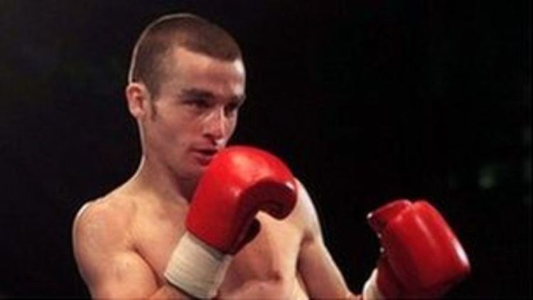 Damaen Kelly Belfast boxer Damaen Kelly sentenced over wife attack BBC News