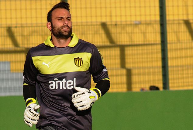 Damián Frascarelli Penarol 39Keeper Forced To Apologise After Mum Calls Into Radio Phone