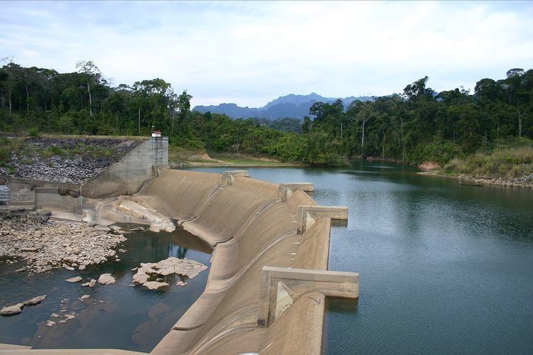 Dams and reservoirs in Laos