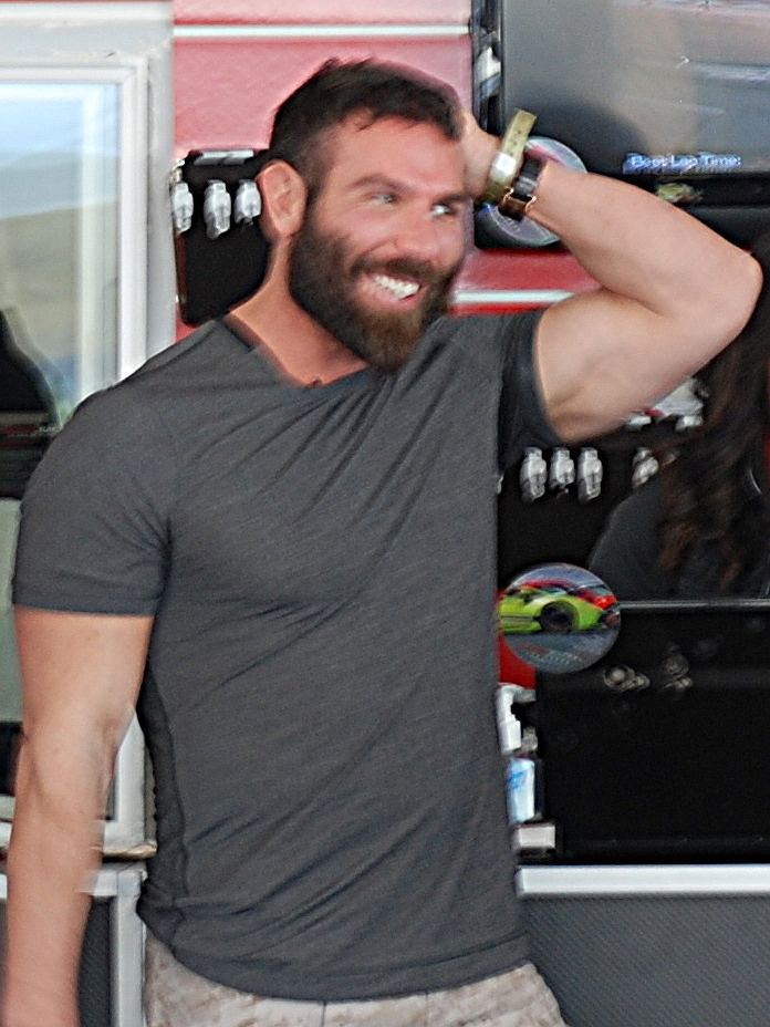 Dan Bilzerian httpsuploadwikimediaorgwikipediacommonsdd