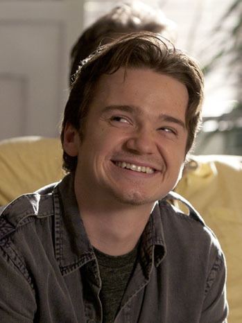 Dan Byrd Suburgatory39 Borrows 39Cougar Town39s39 Dan Byrd for Guest