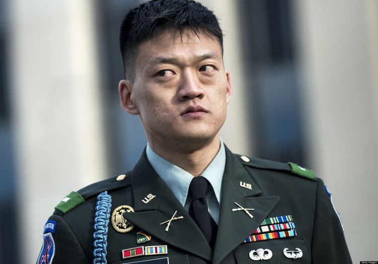 Dan Choi Lt Dan Choi Convicted Gay Military Activist Fined 100