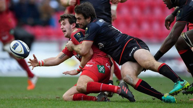 Dan Jones (rugby player) Dan Jones signs longterm deal to stay with Scarlets Rugby Union