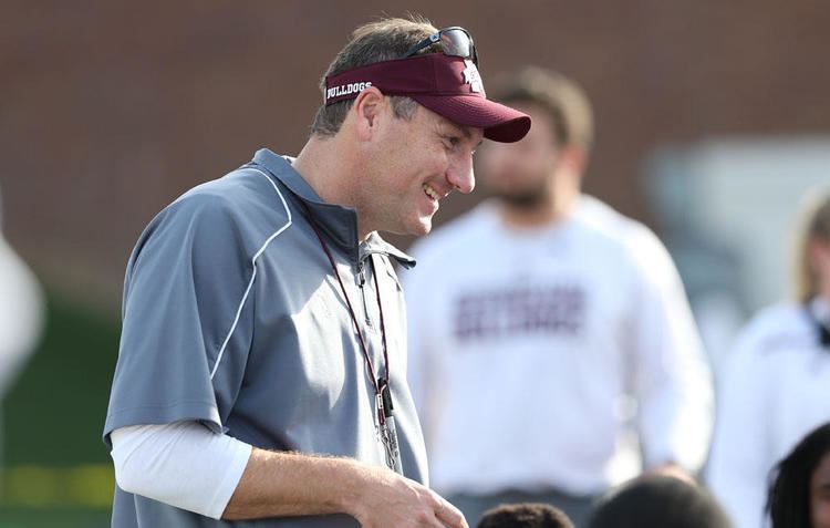 Dan Mullen Football Coach Dan Mullen Rushes for 46145 Yards in Boston