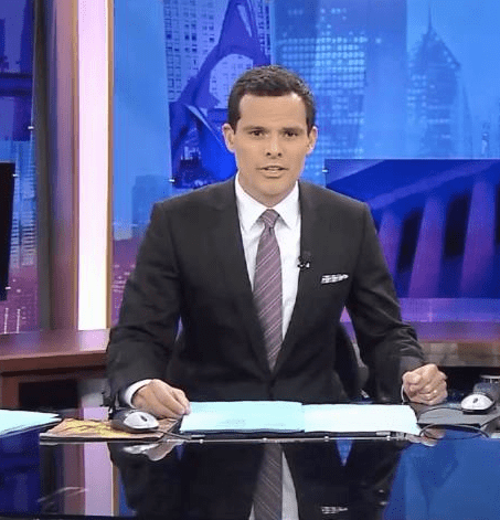 Dan Ponce WGN promotes Dan Ponce to morning news anchor Robert Feder