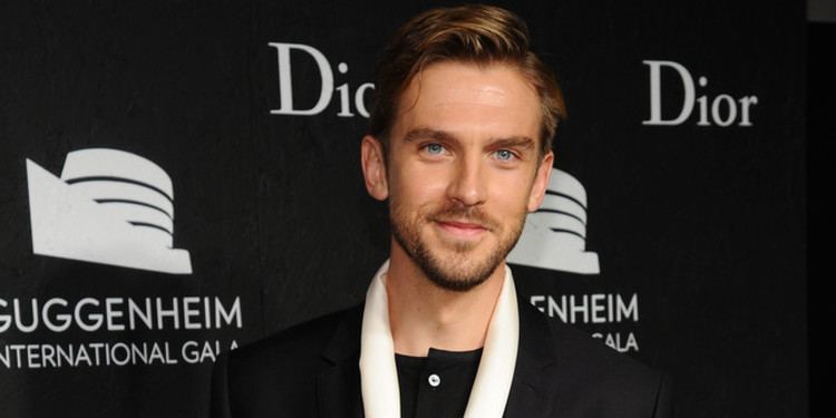 Dan Stevens Dan Stevens Apologizes A Lot For Matthews Downton Abbey Death