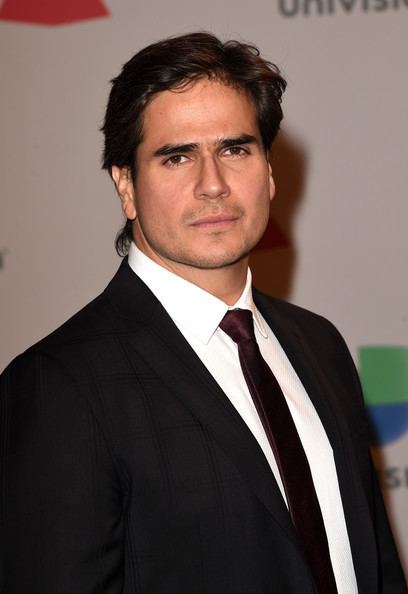 Daniel Arenas Daniel Arenas Photos Green Carpet Arrivals at the Latin