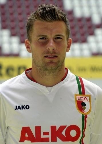 Daniel Baier FC Augsburg Daniel Baier und Ronny Philp fehlen im