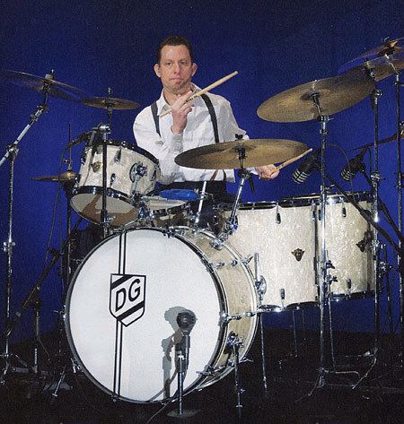 Daniel Glass (drummer) Drummerworld Daniel Glass