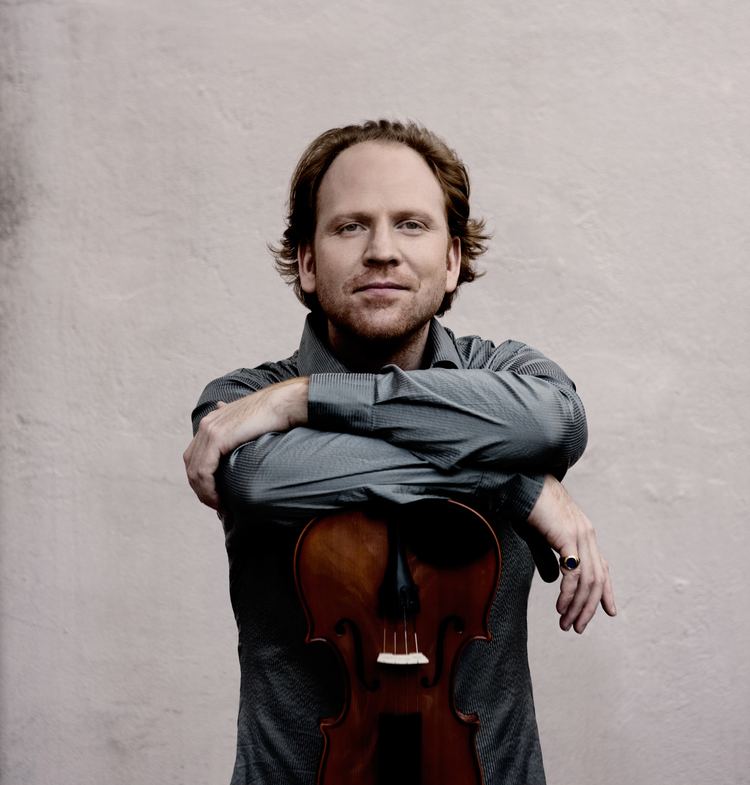 Daniel Hope (violinist) The violinist who was executed in the Tower Slipped Disc