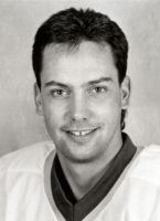 Daniel Laperrière wwwhockeydbcomihdbphotosdanlaperriere19953