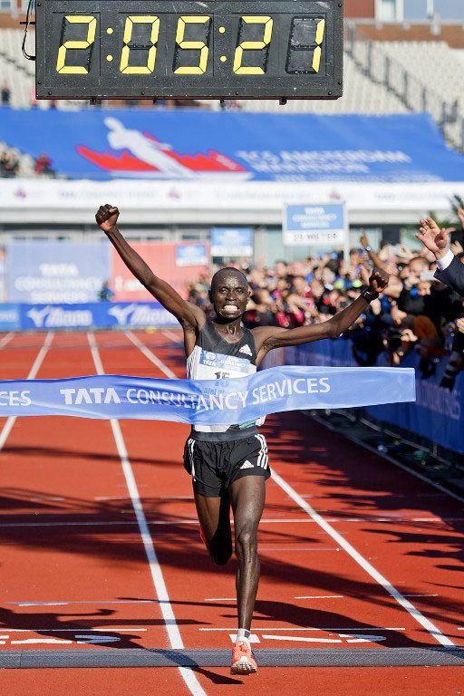 Daniel Wanjiru Wanjiru stunner gifts Amsterdam Marathon new course record