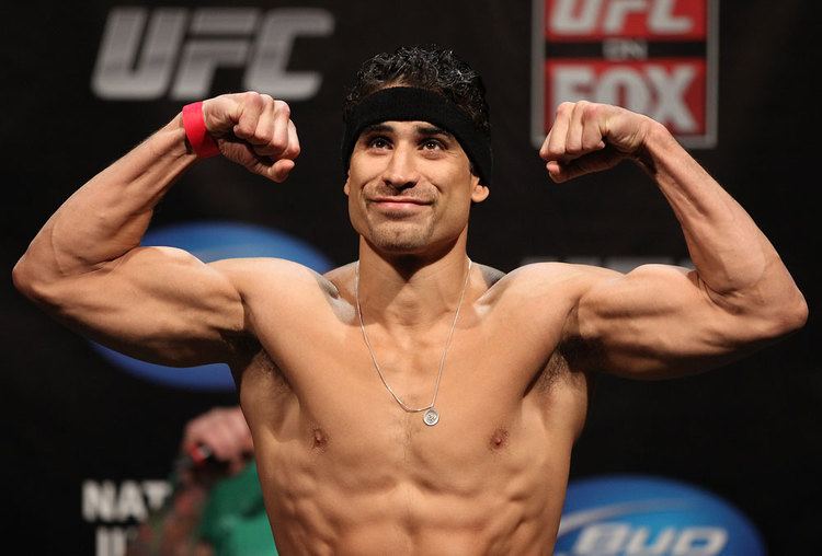 Danny Castillo Danny Castillo busca afianzarse en peso ligero UFC News