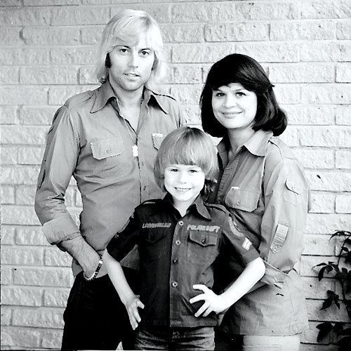 Danny and Liisa Lipsanen with their son.