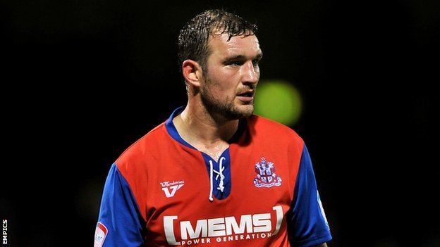 Danny Kedwell BBC Sport Gillingham Danny Kedwell aims to end career