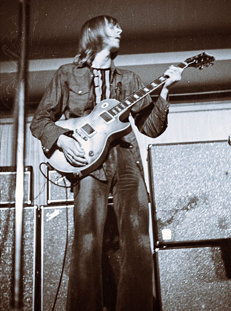 Danny Kirwan Danny Kirwan Wikipedia the free encyclopedia