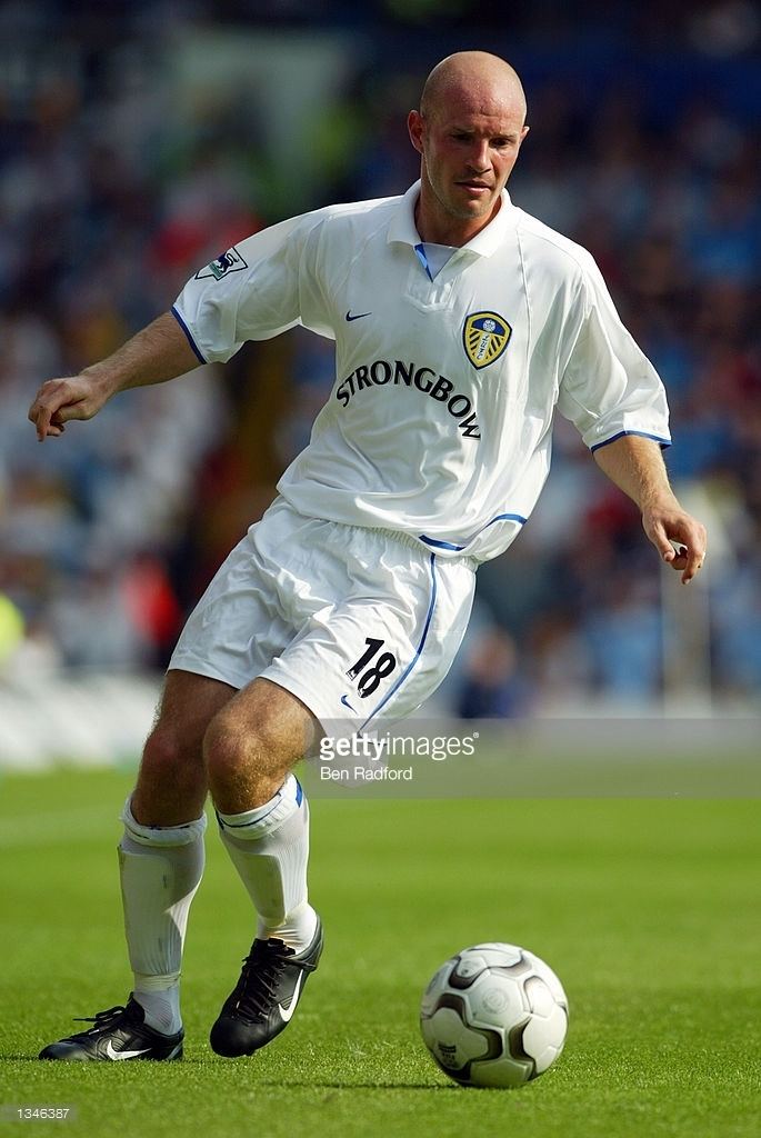 Danny Mills (footballer, born 1975) Danny Mills Leeds United English Football Memories 00s
