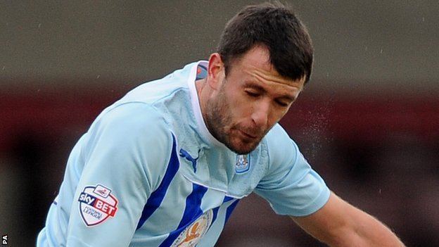 Danny Seaborne BBC Sport Dan Seaborne Coventry City sign Yeovil