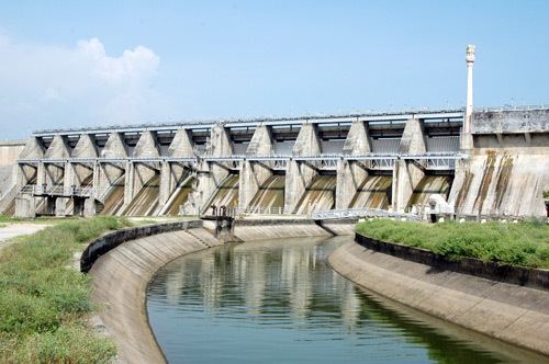 Dantiwada Dam httpsgujnwrwsgujaratgovinmediafilesimage