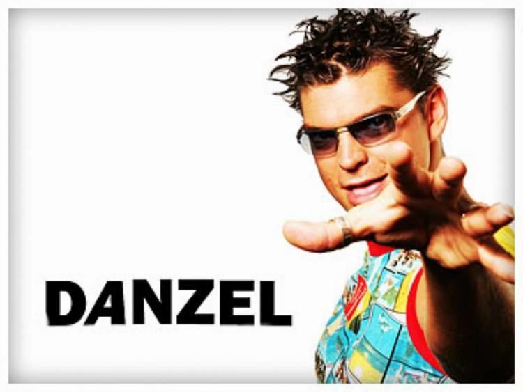 Danzel danzel clap your hands YouTube