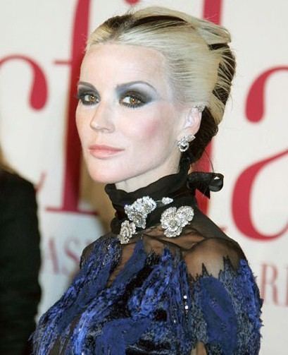 Daphne Guinness Complete Biography With Photos Videos