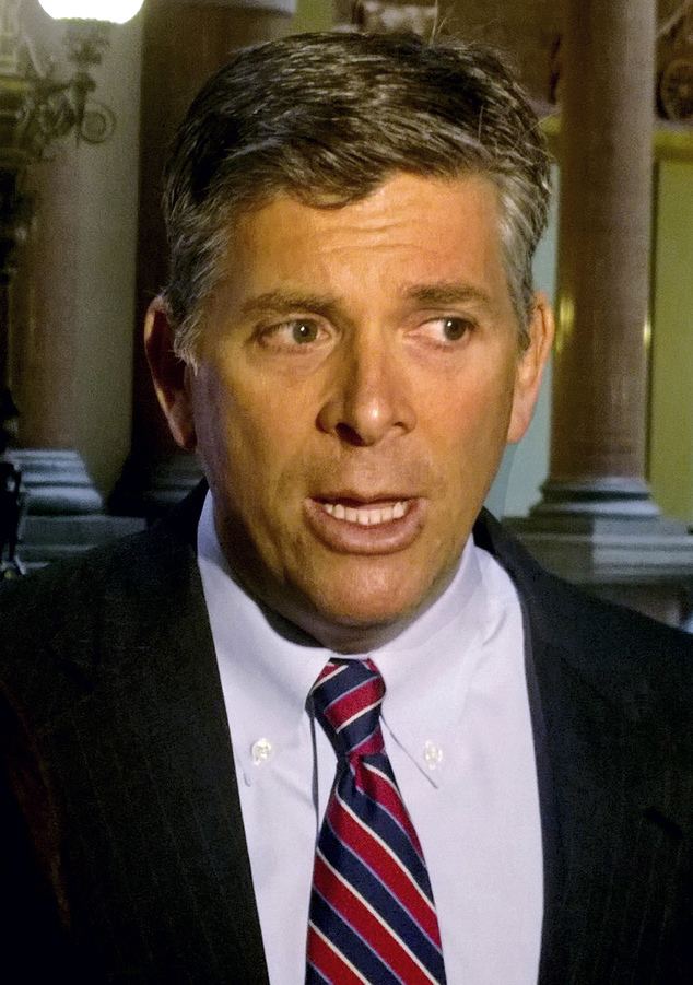 Darin LaHood LaHood excongressman39s son to vie for Schock39s seat