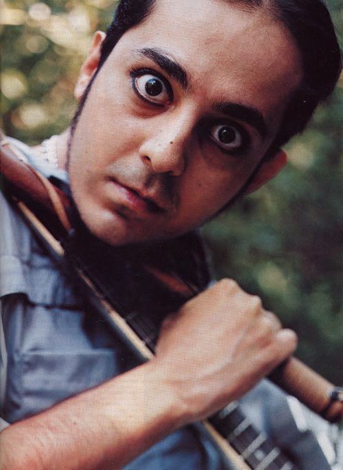 Daron Malakian 34 best Daron Malakian images on Pinterest System of a down Music