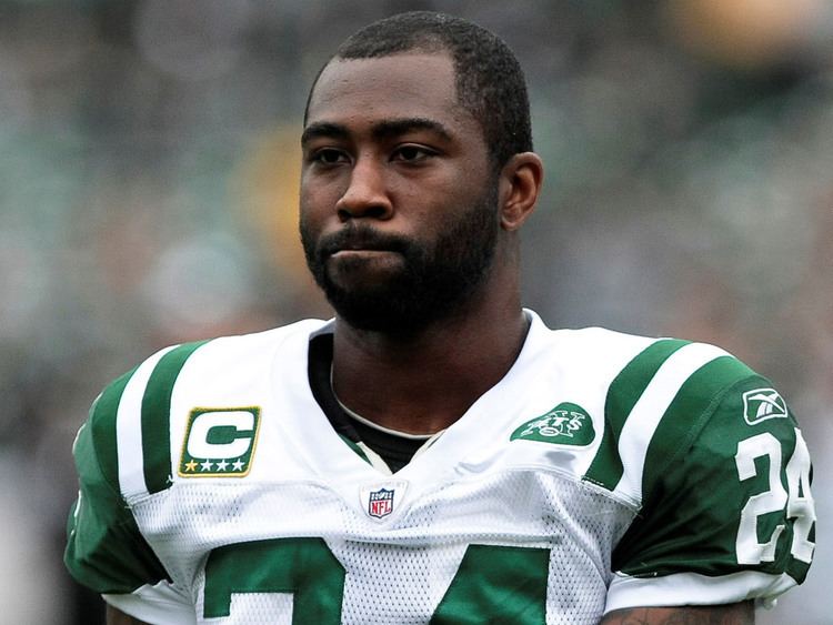 Darrelle Revis The winners and losers of the Darrelle Revis trade For