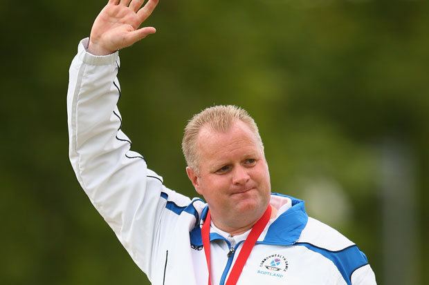 Darren Burnett Scottish policeman Darren Burnett wins bowls gold at