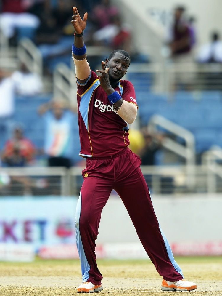 Darren Sammy (Cricketer) playing cricket