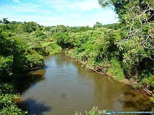 Das Almas River (São Paulo) httpsuploadwikimediaorgwikipediacommonsthu