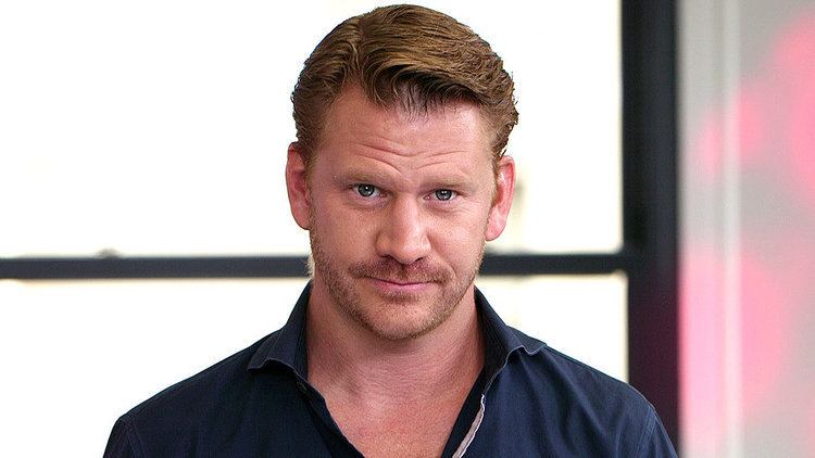 Dash Mihok Is Ray Donovan MustWatch TV Star Dash Mihok Tell Us Why