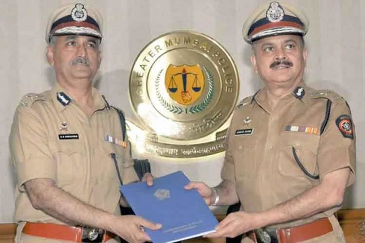 Dattatray Padsalgikar Dattatray Padsalgikar takes over as Mumbai Police Commissioner News18