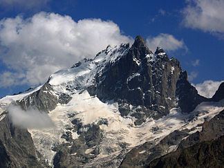 Dauphiné Alps httpsuploadwikimediaorgwikipediacommonsthu
