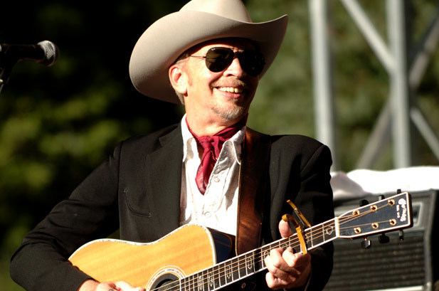 Dave Alvin Dave Alvin to Perform New Single on Justified Billboard