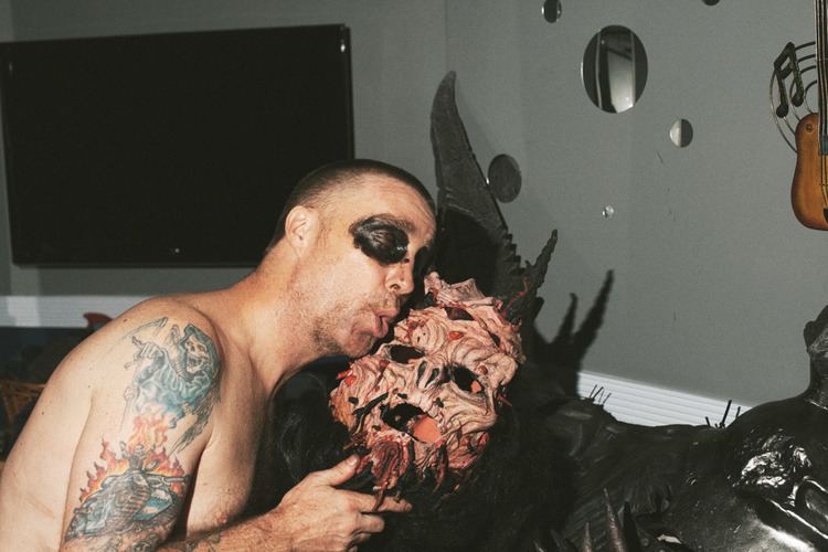 Dave Brockie Kiss the Mask Photo Gwar39s Dave Brockie Rare Photos of