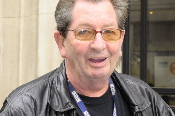 Dave Cash (DJ) Tributes as original Radio 1 DJ Dave Cash dies suddenly after a