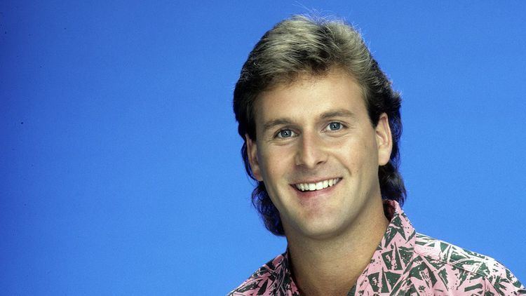 Dave Coulier Dave Coulier confirms Uncle Joey will return for Netflix39s
