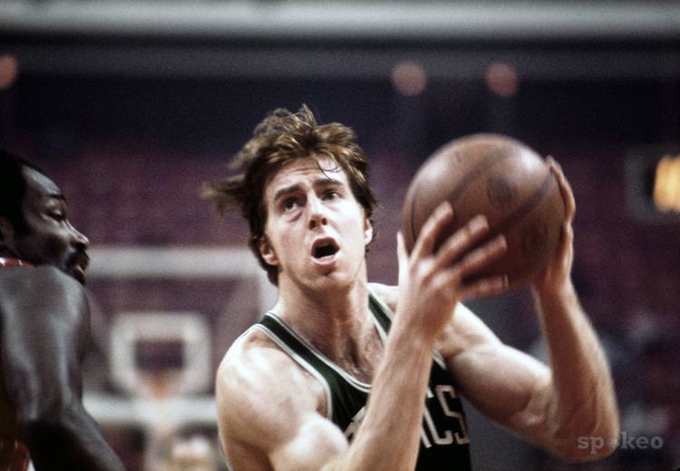 Honourable Mention - Dave Cowens, 13,516 Points (17.6), 10,444 Rebounds  (13.6), 2,910 Assists (3.8…