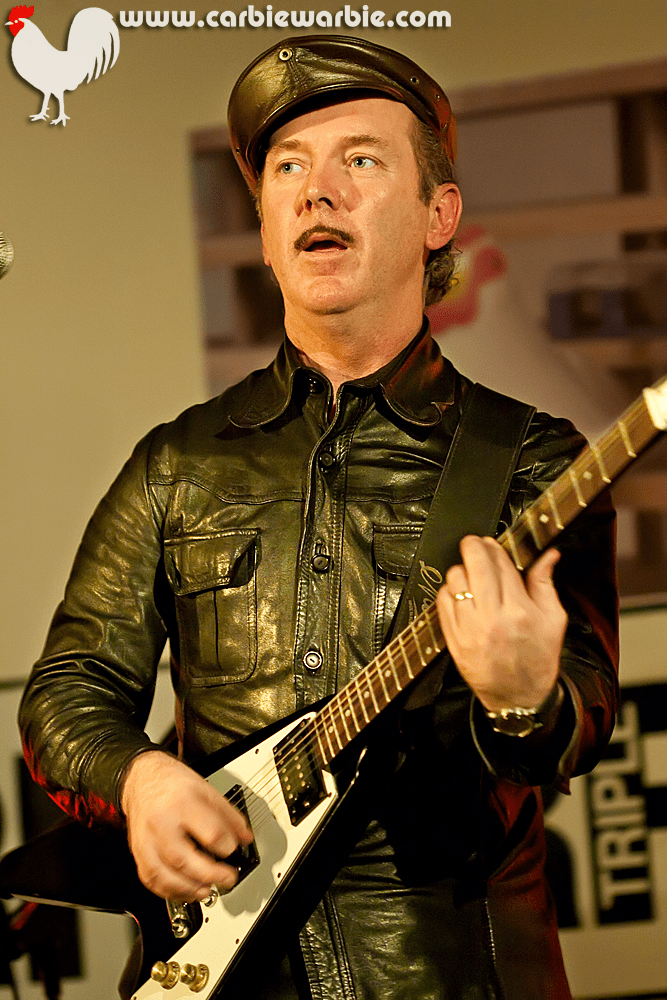 Dave Graney Moodists reform for Dig It Up The Dwarf chats to Dave