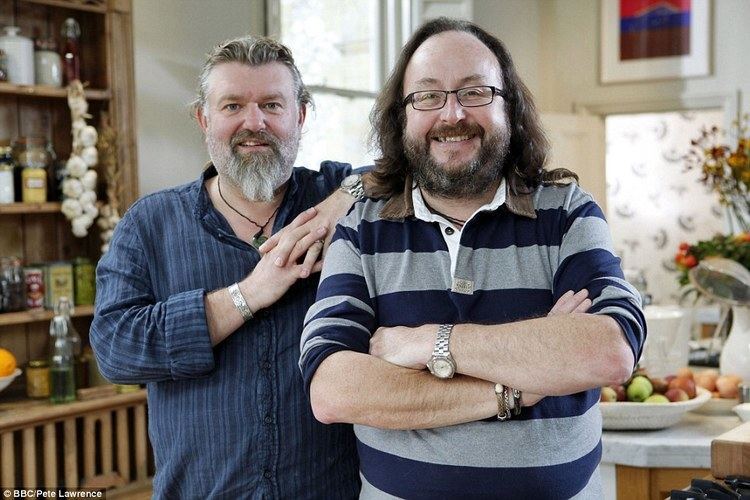Dave Myers (presenter) Hairy Biker Dave Myers sells sevenbed home complete with a 30ft
