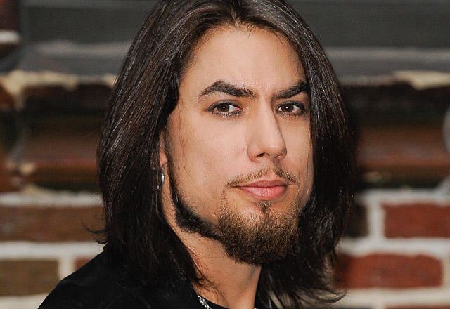 Dave Navarro Law amp Order SVU Scoop Dave Navarro to Make Trouble for