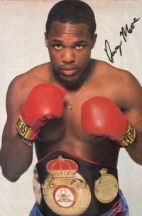 Davey Moore (boxer, born 1959) staticboxreccomthumbbb2DaveyMooreWBAtitle