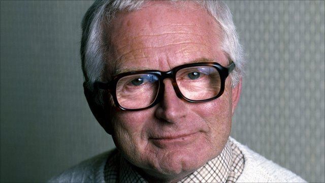 David Croft (TV producer) Television writer David Croft dies aged 89 BBC News