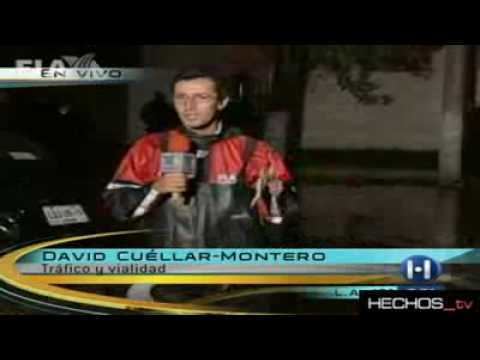 David Cuéllar David CullarMontero Reportero de TV Azteca hace buzitos LA CAIDA